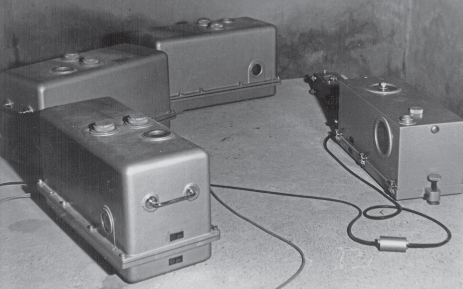 1961_1979_04_seismo_1.jpg