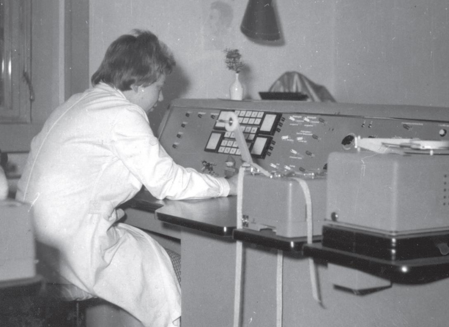 1961_1979_25_zuse_z11.jpg