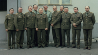 22_1985_1994_22_setkani_veleni_sluzby_1992.jpg